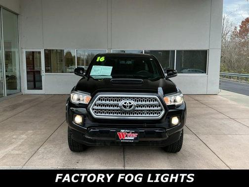 2016 Toyota Tacoma SR5