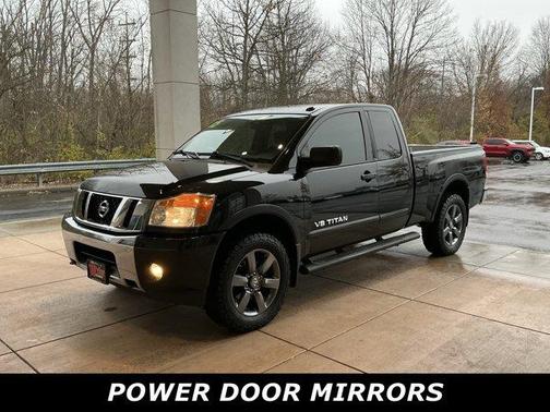 2015 Nissan Titan SV
