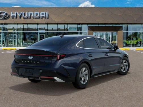 2025 Hyundai SONATA SE