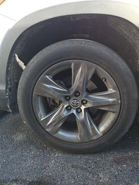 2019 Toyota Highlander Limited Platinum