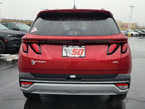 2025 Hyundai TUCSON SEL