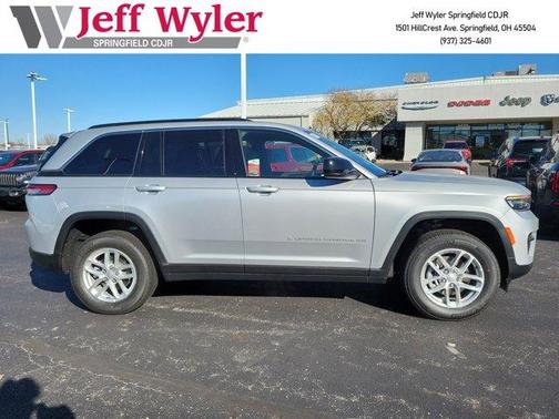 2025 Jeep Grand Cherokee Laredo