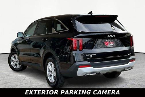 2025 Kia Sorento LX