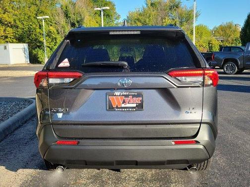 2025 Toyota RAV4 Hybrid LE