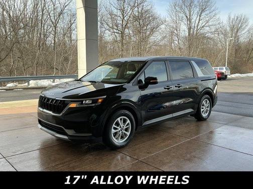 2024 Kia Carnival LX