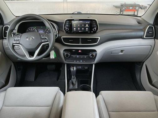 2020 Hyundai TUCSON SE