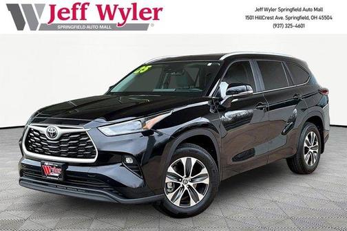 2025 Toyota Highlander XLE