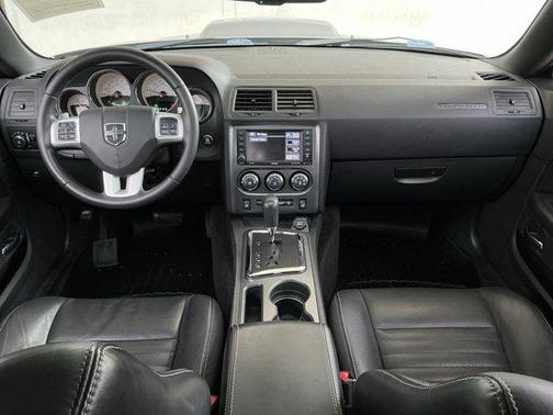 2014 Dodge Challenger R/T Plus