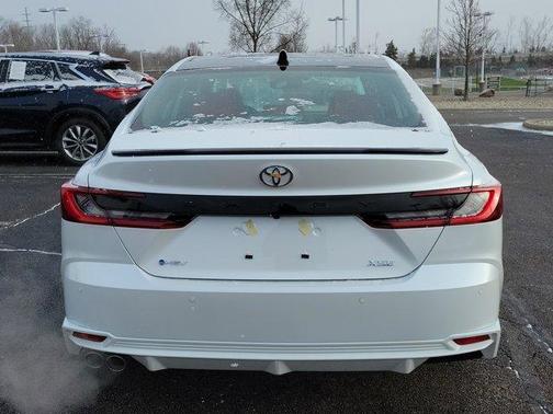 Wind Chill Pearl 2026 Toyota Camry XSE