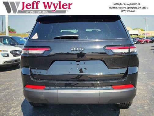 2025 Jeep Grand Cherokee L Laredo
