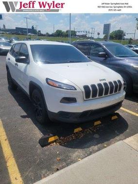 2017 Jeep Cherokee Sport