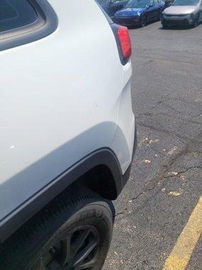 2017 Jeep Cherokee Sport