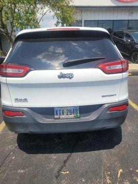 2017 Jeep Cherokee Sport