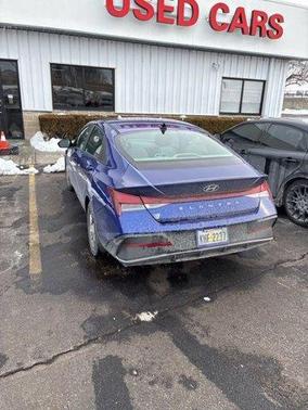 2024 Hyundai ELANTRA SE