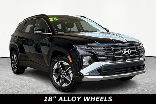Phantom Black 2025 Hyundai TUCSON SEL Convenience