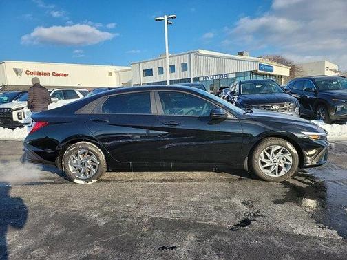 2025 Hyundai ELANTRA HEV Blue