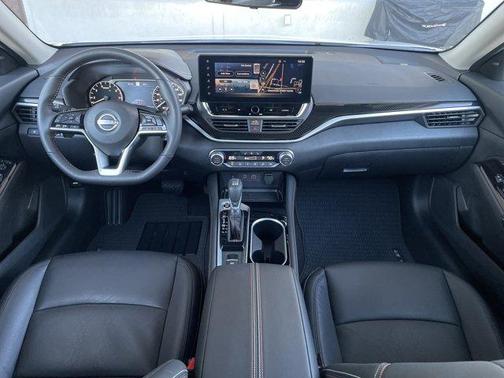 2023 Nissan Altima 2.0 SR