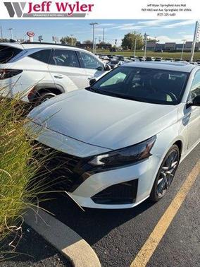 2023 Nissan Altima 2.0 SR