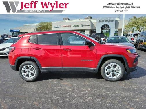 2025 Jeep Compass Latitude