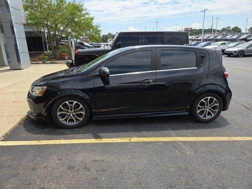 2017 Chevrolet Sonic LT