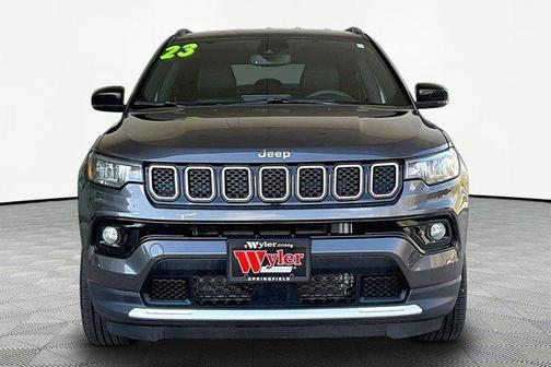 Granite Crystal Clearcoat Metallic 2023 Jeep Compass Limited