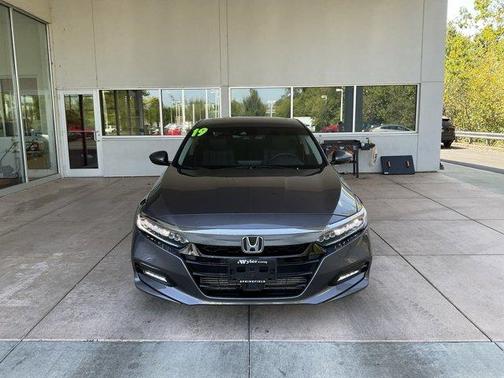 2019 Honda Accord Touring 2.0T