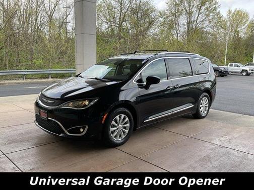 2018 Chrysler Pacifica Touring-L