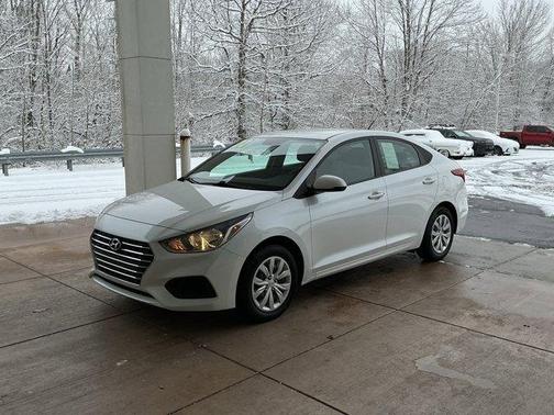 2022 Hyundai Accent SE