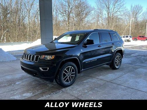 2020 Jeep Grand Cherokee Laredo