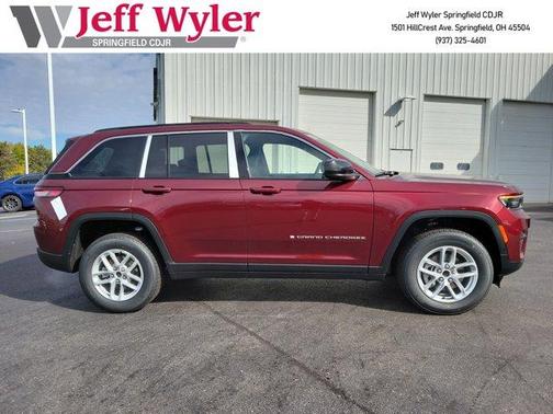 2025 Jeep Grand Cherokee Laredo