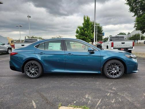2025 Toyota Camry XLE
