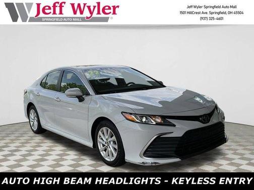 2022 Toyota Camry LE