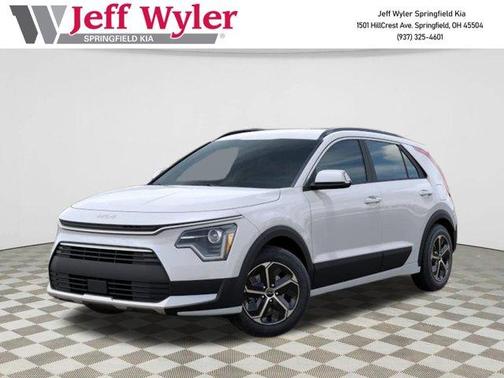 Snow White Pearl 2026 Kia Niro EX