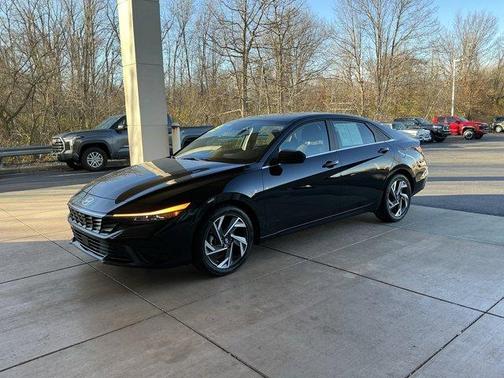 2025 Hyundai ELANTRA SEL Convenience