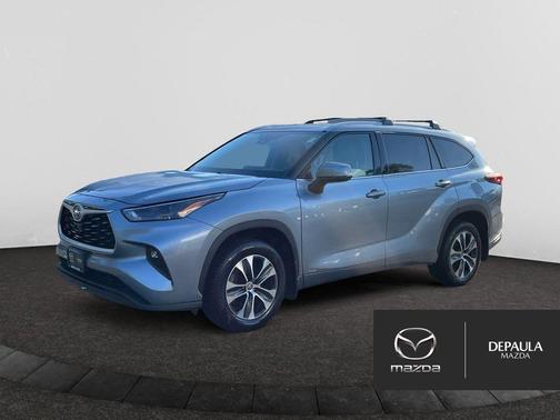2022 Toyota Highlander Hybrid XLE