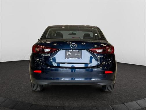 2016 Mazda Mazda3 i Sport