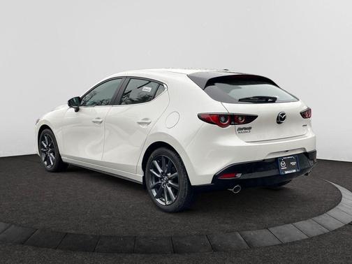 2025 Mazda Mazda3 FWD w/Preferred Package
