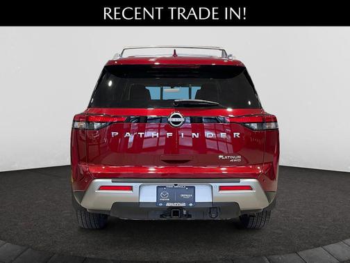 2024 Nissan Pathfinder Platinum 4WD