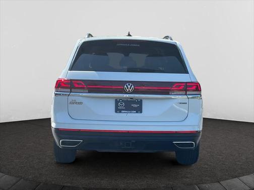 2024 Volkswagen Atlas 2.0T SE w/Technology 4MOTION