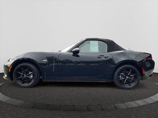 2024 Mazda MX-5 Miata Sport