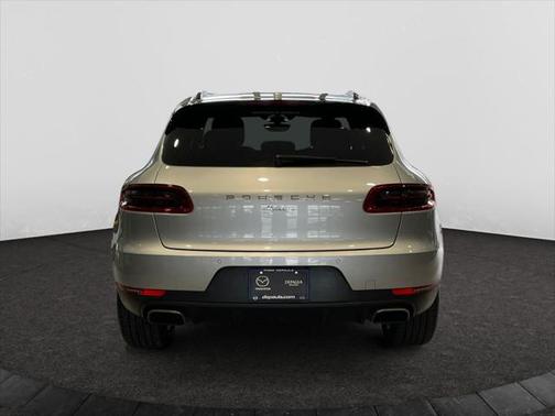 2017 Porsche Macan Base