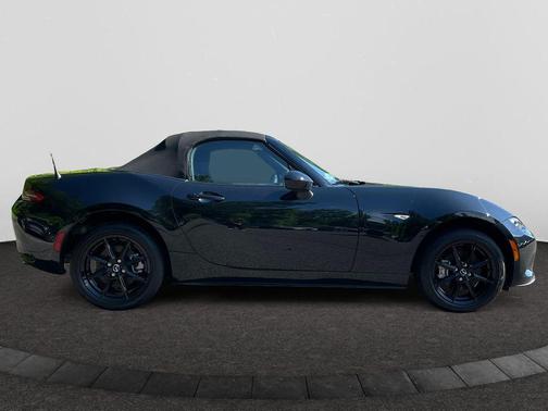 2024 Mazda MX-5 Miata Sport