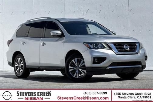 2019 Nissan Pathfinder SL