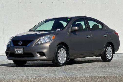 2012 Nissan Versa 1.6 SV