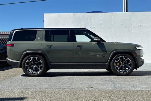 2022 Rivian R1S Launch Edition