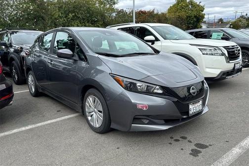 2024 Nissan Leaf S