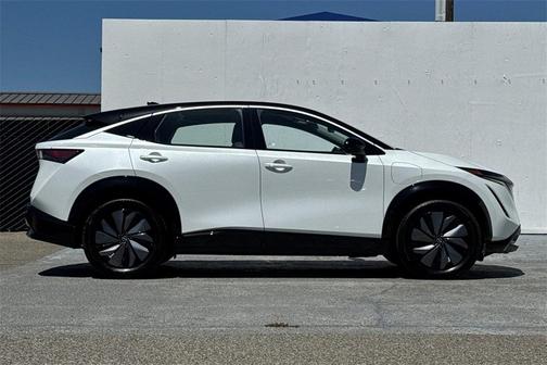 2024 Nissan ARIYA ENGAGE