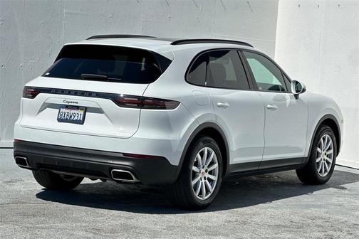 2021 Porsche Cayenne Base