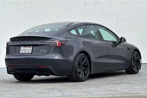 2024 Tesla Model 3 Performance