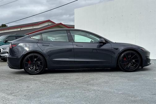 2024 Tesla Model 3 Performance